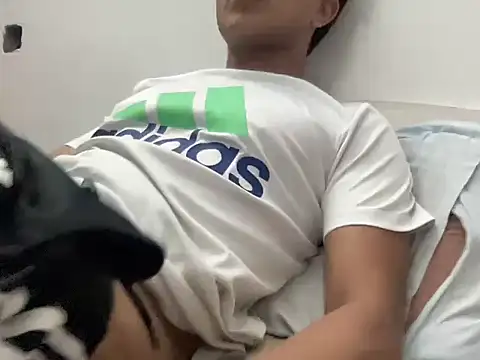 Snapshot of Isamperry69 chatting on 11/28/25, 03:47 Isamperry69 online show from 11/28/25, 03:47