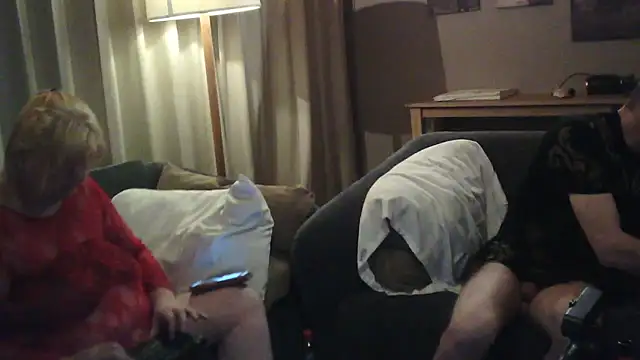 Sylviastar46 online show from 12/05/25, 08:38