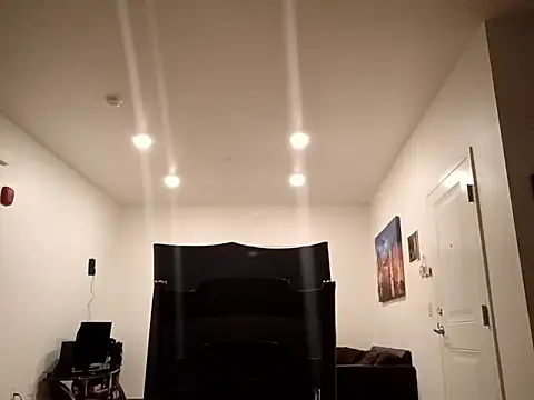 Karebearz1 online show from 03/31/26, 07:53