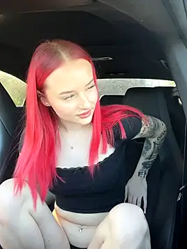 Snapshot of kimkatyrides chatting on 11/23/25, 11:21 kimkatyrides online show from 11/23/25, 11:21