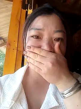 Snapshot of julybe chatting on 03/02/26, 04:36 julybe online show from 03/02/26, 04:36