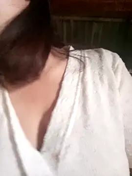 julybe online show from 04/09/26, 11:54