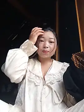 Snapshot of julybe chatting on 06/09/26, 07:53 julybe online show from 06/09/26, 07:53