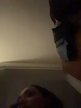 Snapshot of kennedylorel chatting on 11/05/25, 10:43 kennedylorel online show from 11/05/25, 10:43