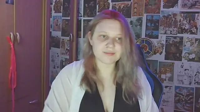 Snapshot of FoxPlayXX chatting on 07/19/26, 11:52 FoxPlayXX online show from 07/19/26, 11:52