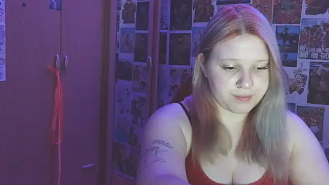Snapshot of FoxPlayXX chatting on 07/25/26, 11:13 FoxPlayXX online show from 07/25/26, 11:13