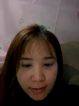 Snapshot of suryy001 chatting on 10/31/25, 03:29 suryy001 online show from 10/31/25, 03:29