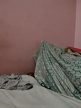 pujapujarrrr online show from 11/02/25, 08:17