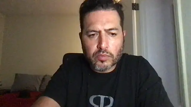 ezrah23 online show from 11/13/25, 06:40