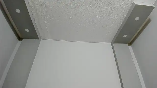 Odette Leroy0 online show from 12/05/25, 12:25