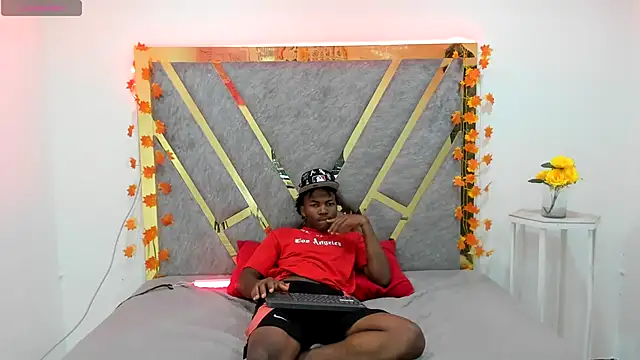 Snapshot of Big_Yaiman chatting on 10/29/25, 06:53 Big Yaiman online show from 10/29/25, 06:53