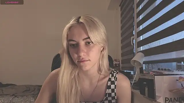 Snapshot of misa__liaaa chatting on 11/04/25, 03:11 misa liaaa online show from 11/04/25, 03:11