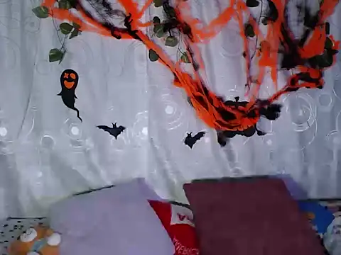 Snapshot of connor_michael01 chatting on 10/30/25, 07:36 connor michael01 online show from 10/30/25, 07:36