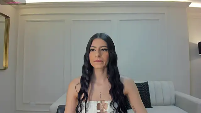 Snapshot of BellaConnorX chatting on 11/30/25, 04:05 BellaConnorX online show from 11/30/25, 04:05