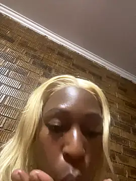 Snapshot of SP1CY_MOMMY chatting on 11/23/25, 11:37 SP1CY MOMMY online show from 11/23/25, 11:37