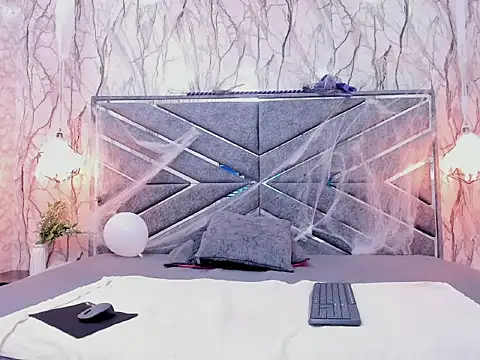 DIRTY MIIA  online show from 11/03/25, 12:17