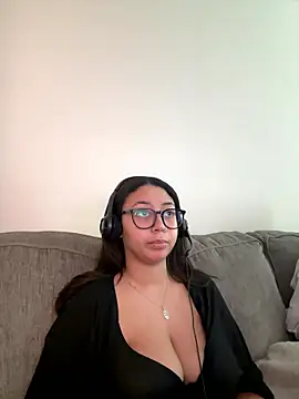 minha baby online show from 01/05/26, 06:11