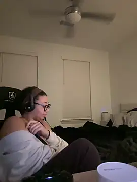 minha baby online show from 04/12/26, 09:14