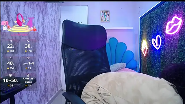 valeria martinez19 online show from 01/12/26, 03:23