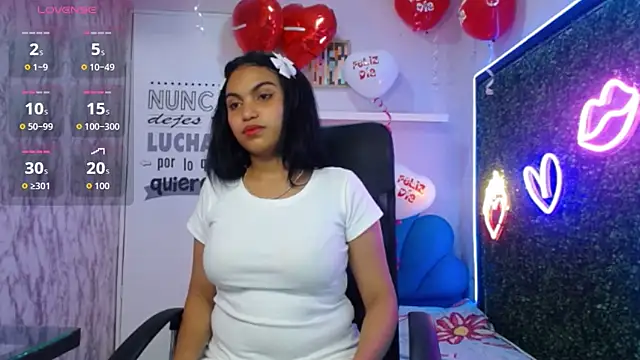 valeria martinez19 online show from 02/14/26, 03:36