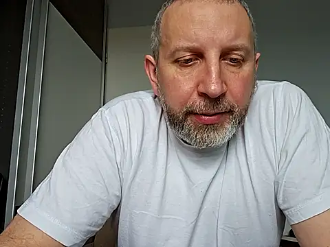 Snapshot of ghost430000 chatting on 11/09/25, 10:02 ghost430000 online show from 11/09/25, 10:02