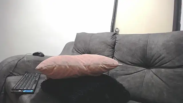 Snapshot of Nandry_ chatting on 05/31/26, 01:40 Nandry online show from 05/31/26, 01:40