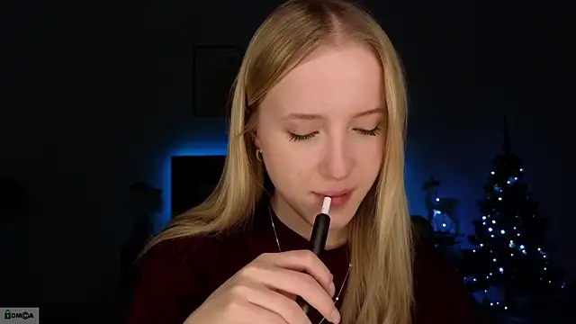 Snapshot of adele_armass chatting on 01/12/26, 09:20 adele armass online show from 01/12/26, 09:20