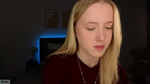 Snapshot of adele_armass chatting on 02/20/26, 09:26 adele armass online show from 02/20/26, 09:26