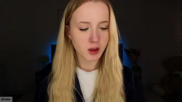 Snapshot of adele_armass chatting on 02/22/26, 09:57 adele armass online show from 02/22/26, 09:57