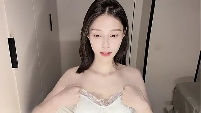 yuyu-33 online show from 11/19/25, 06:13