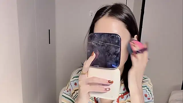 yuyu-33 online show from 11/22/25, 03:38