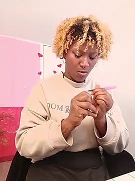 EvonyFoxxx online show from 04/02/26, 08:06