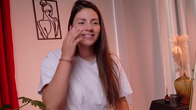 Snapshot of SeleneNova chatting on 06/25/26, 07:18 SeleneNova online show from 06/25/26, 07:18