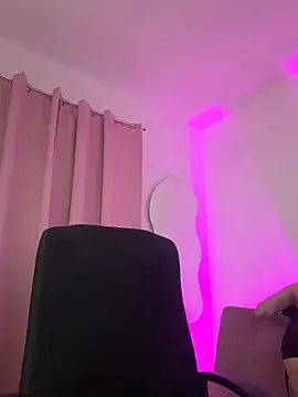 BabyLauritaa online show from 01/10/26, 09:41