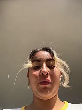 Elina Hills online show from 02/26/26, 02:05