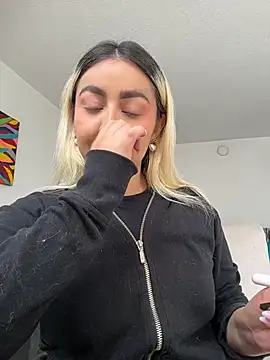 Elina Hills online show from 03/09/26, 06:01