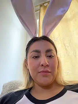 Elina Hills online show from 04/01/26, 06:16