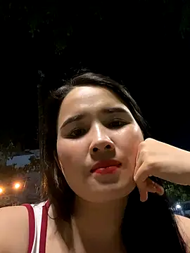 Okleotina9 online show from 10/31/25, 03:57