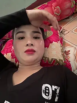 Snapshot of Okleotina9 chatting on 04/09/26, 06:19 Okleotina9 online show from 04/09/26, 06:19