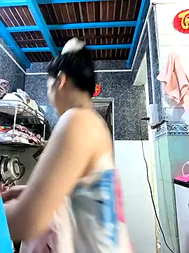 Snapshot of Okleotina9 chatting on 04/12/26, 03:33 Okleotina9 online show from 04/12/26, 03:33