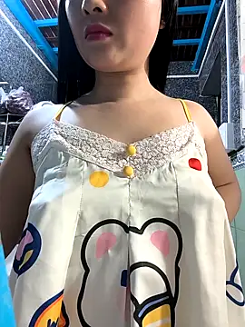 Snapshot of Okleotina9 chatting on 04/14/26, 04:02 Okleotina9 online show from 04/14/26, 04:02