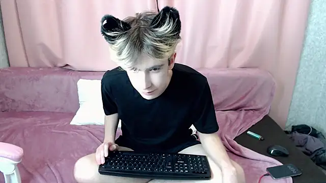 Harvey foster online show from 10/31/25, 08:54