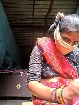 Snapshot of Neha4545 chatting on 12/14/25, 07:14 Neha4545 online show from 12/14/25, 07:14