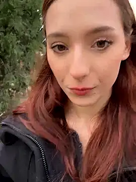 Snapshot of LilluKatten chatting on 11/13/25, 12:37 LilluKatten online show from 11/13/25, 12:37