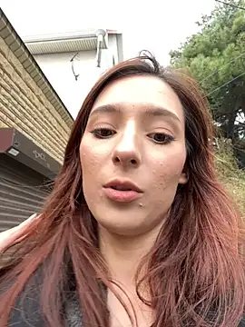 Snapshot of LilluKatten chatting on 11/19/25, 10:26 LilluKatten online show from 11/19/25, 10:26