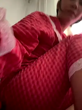 Snapshot of Amino-Suca chatting on 11/16/25, 04:18 Amino-Suca online show from 11/16/25, 04:18