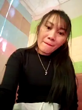 Snapshot of Amino-Suca chatting on 11/27/25, 06:37 Amino-Suca online show from 11/27/25, 06:37