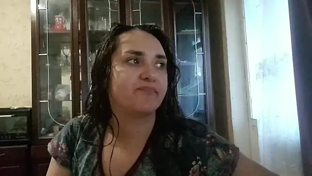 Snapshot of VoulezVous_Angel chatting on 02/04/26, 05:35 VoulezVous Angel online show from 02/04/26, 05:35