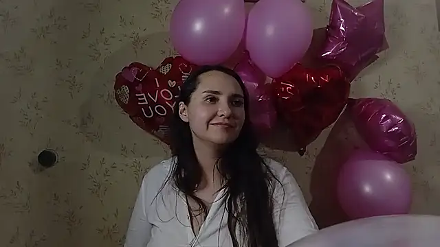 Snapshot of VoulezVous_Angel chatting on 02/10/26, 04:44 VoulezVous Angel online show from 02/10/26, 04:44