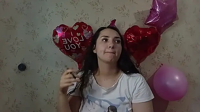 Snapshot of VoulezVous_Angel chatting on 02/11/26, 06:18 VoulezVous Angel online show from 02/11/26, 06:18